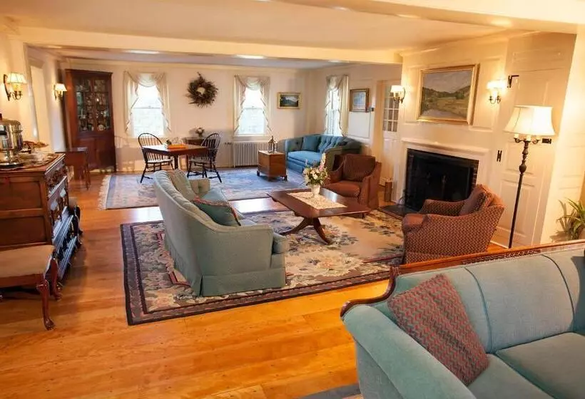 فندق Adair Country Inn & Restaurant