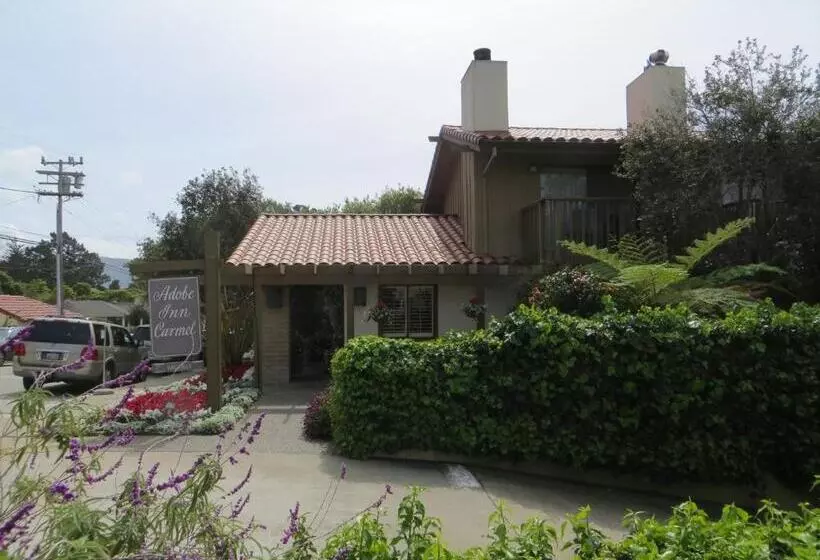 هتل Adobe Inn