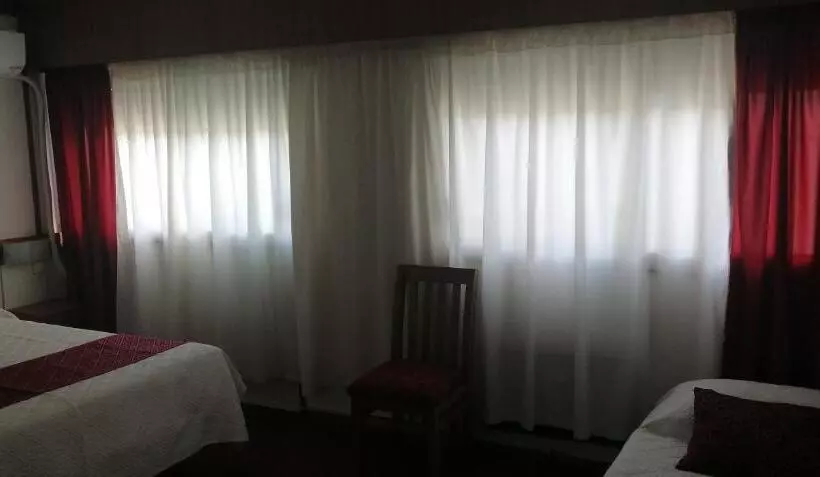 فندق Continental