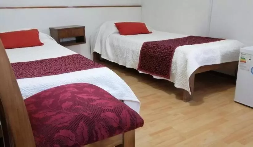 فندق Continental