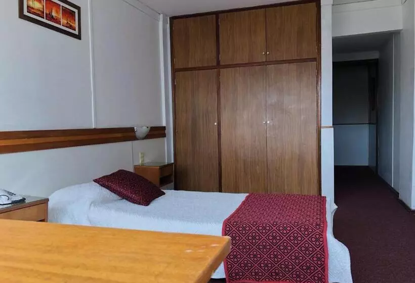 فندق Continental