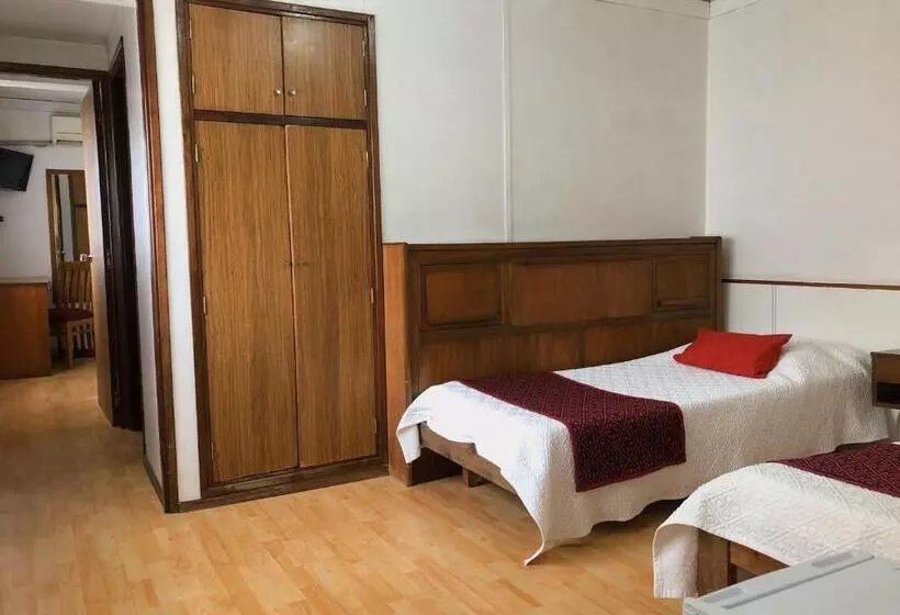 فندق Continental