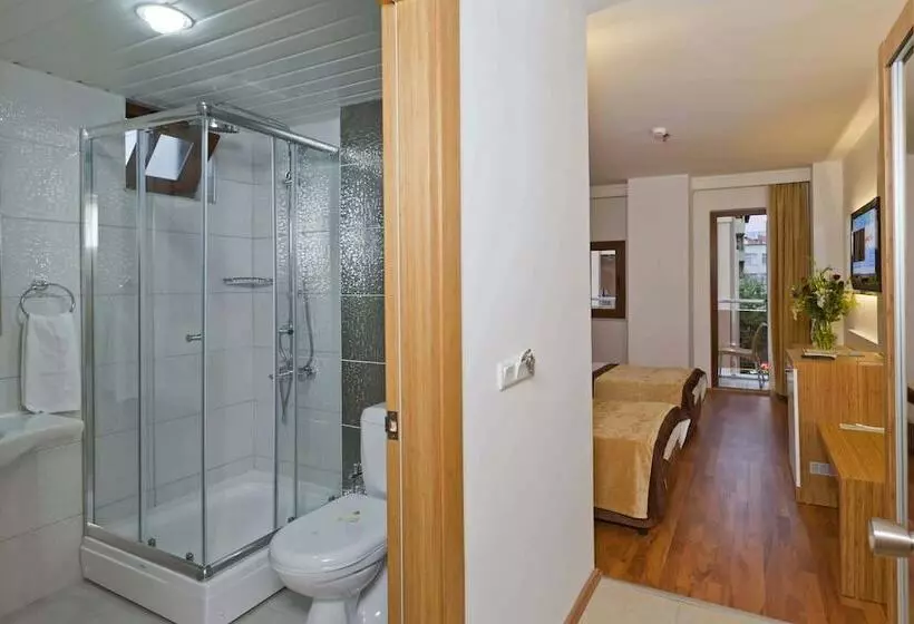 ホテル Eftalia Aytur