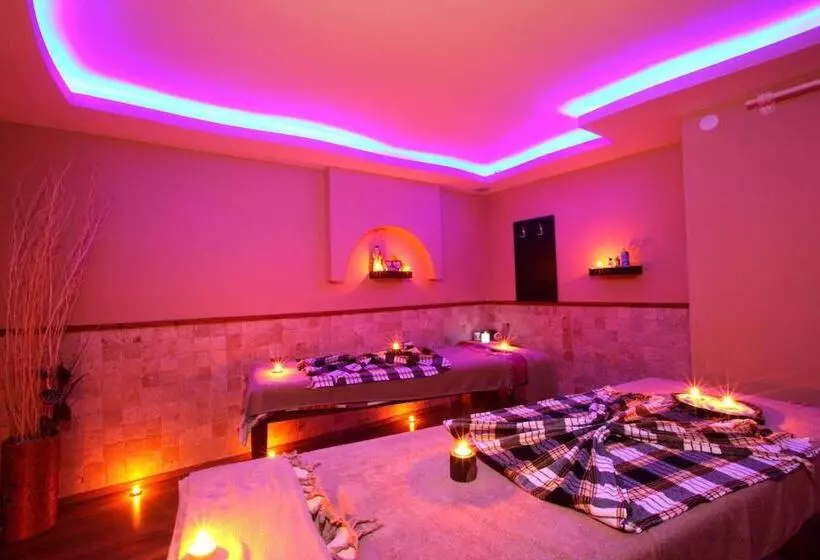 ホテル Eftalia Aytur