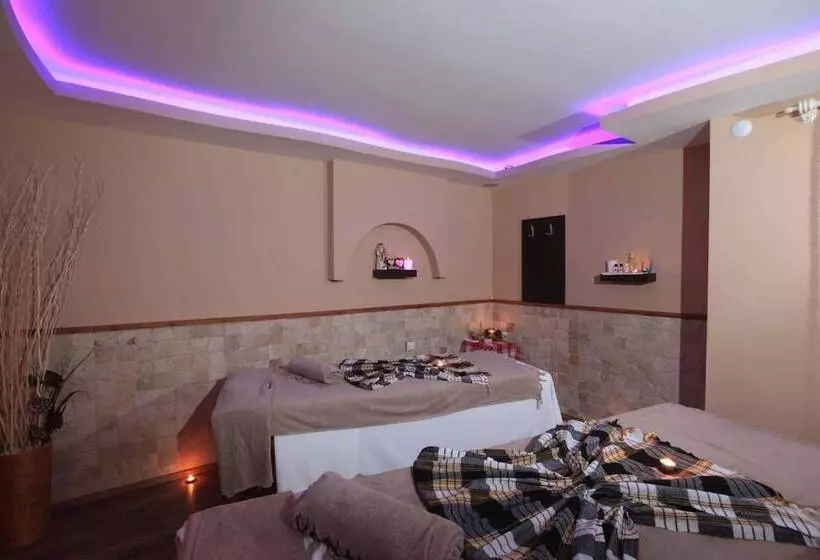 ホテル Eftalia Aytur