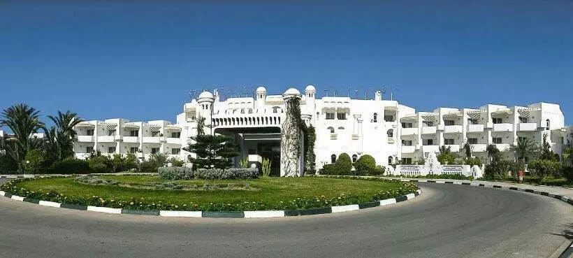 ホテル El Mouradi Skanes