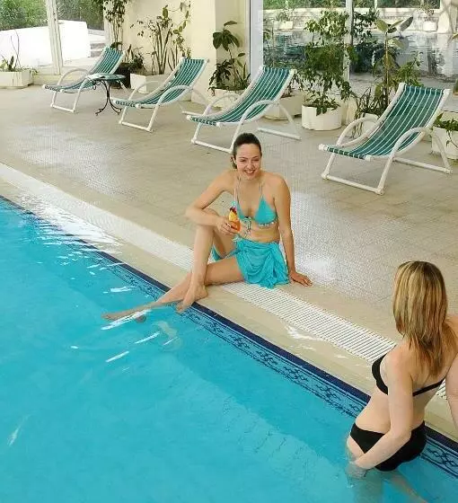 ホテル El Mouradi Skanes