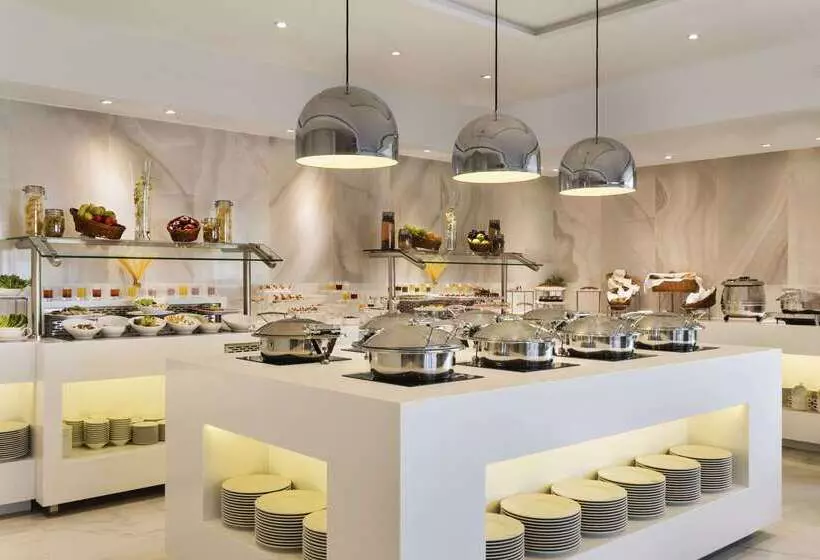 فندق Hawthorn Extended Stay By Wyndham Abu Dhabi City Center