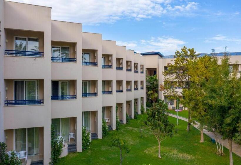 هتل Labranda Alantur