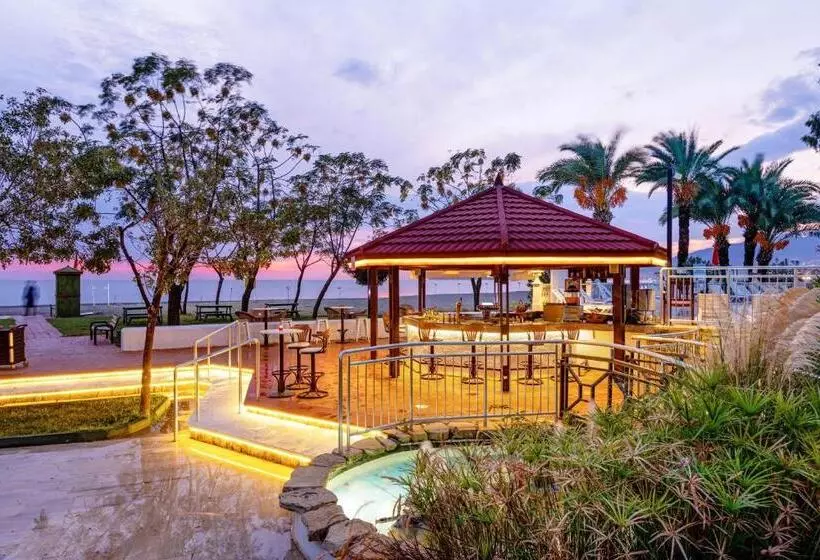 Отель Labranda Alantur