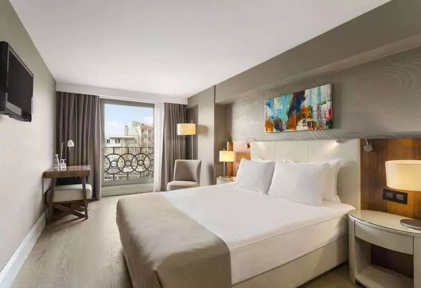 ホテル Ramada Istanbul Grand Bazaar