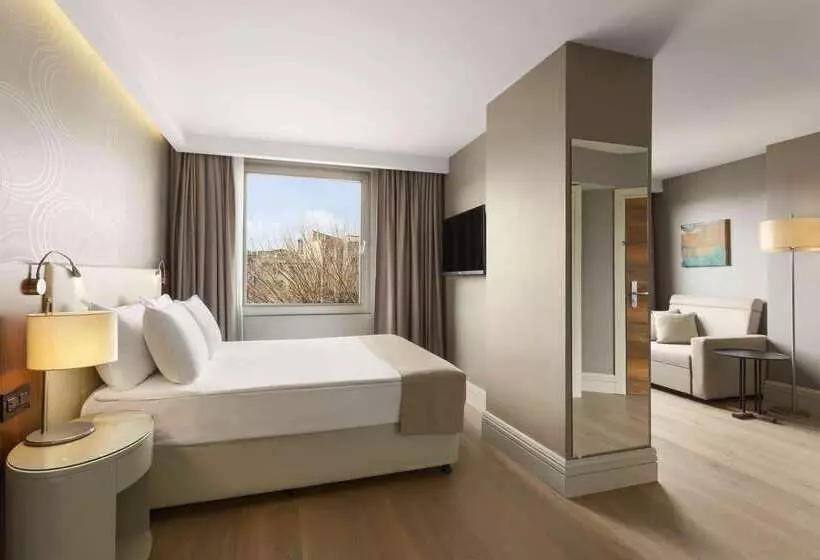 ホテル Ramada Istanbul Grand Bazaar