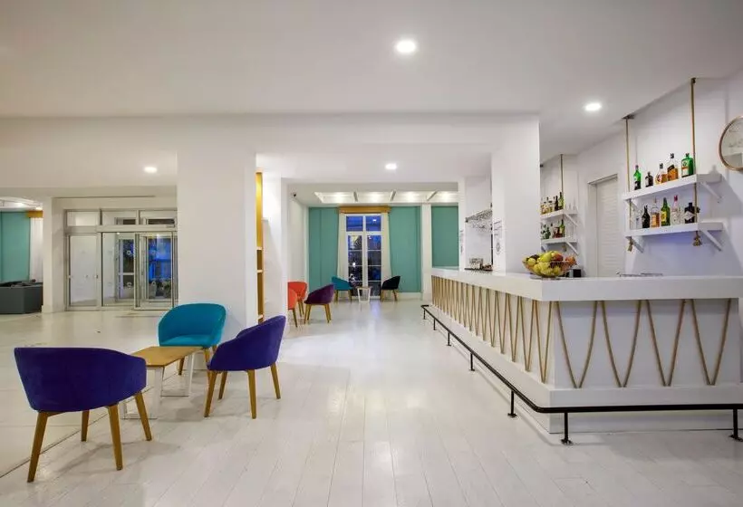 リゾートホテル Labranda Tmt Bodrum