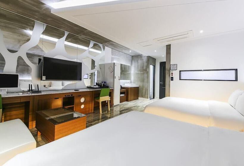 בית מלון כפרי Bentley Business