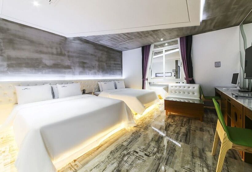 בית מלון כפרי Bentley Business