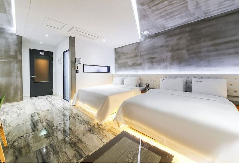 בית מלון כפרי Bentley Business