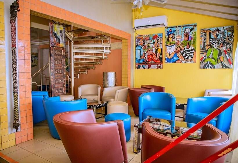 هتل Hôtel Leet Dorian