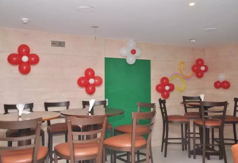 Hotel Indus Regency