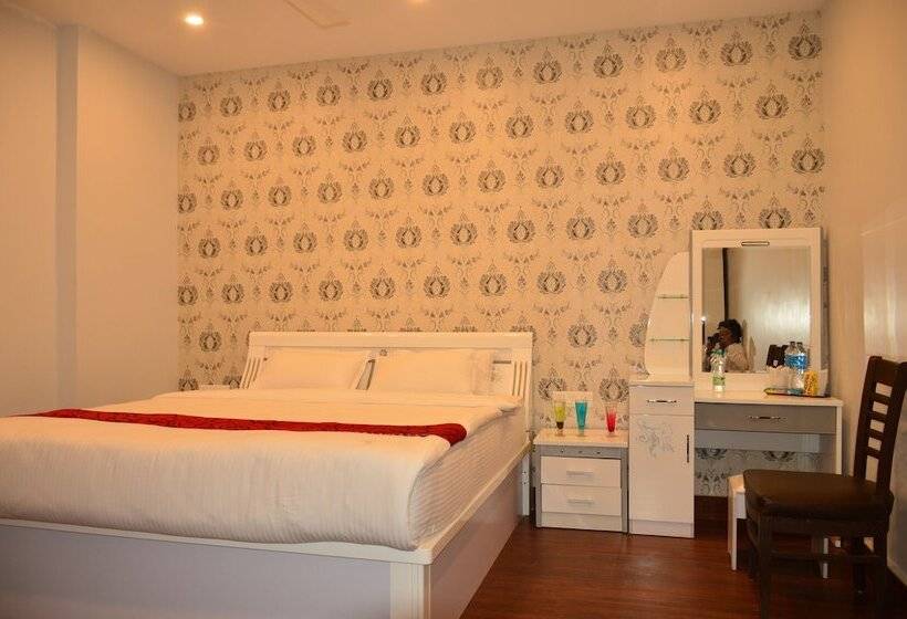 בית מלון כפרי Indus Regency