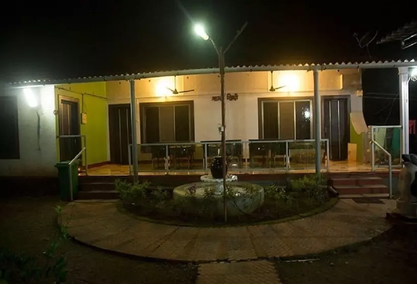 Hôtel Sanidhya Resort