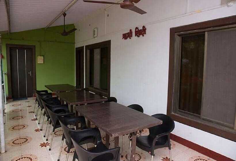 Hotel Sanidhya Resort