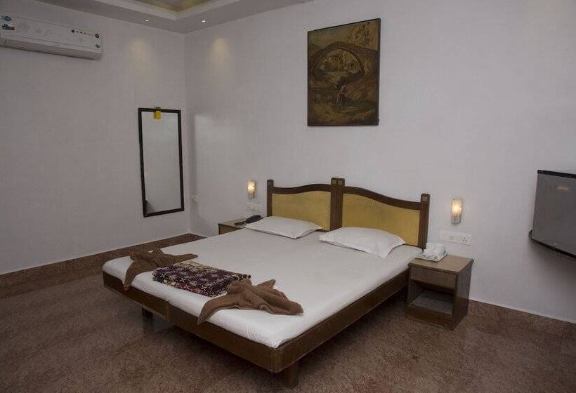 Hotel Sanidhya Resort