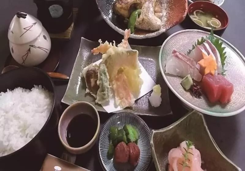 هتل Tsurusaki