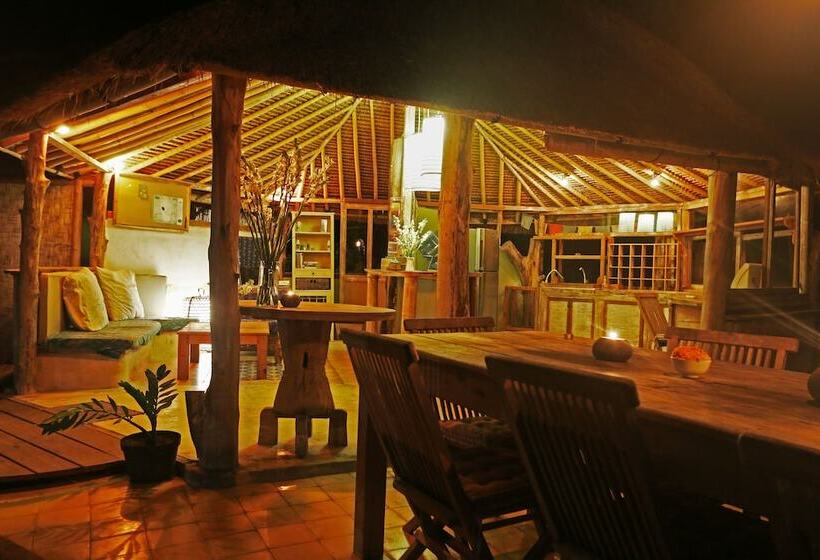 פנסיון Maomeno