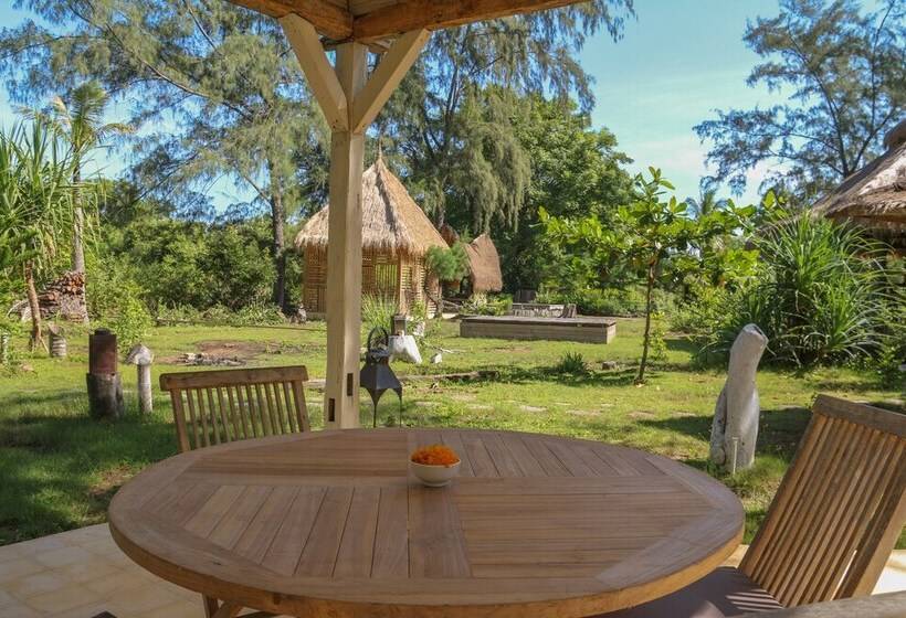 פנסיון Maomeno