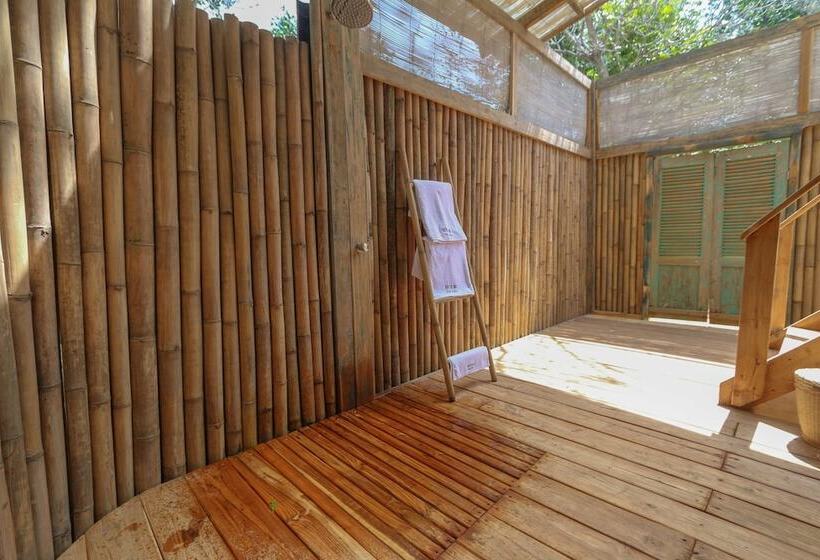 פנסיון Maomeno