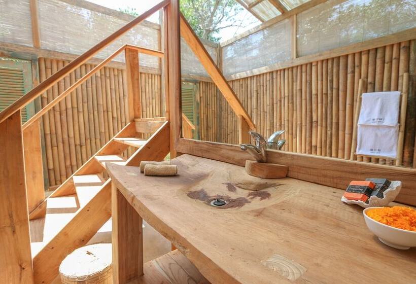 פנסיון Maomeno