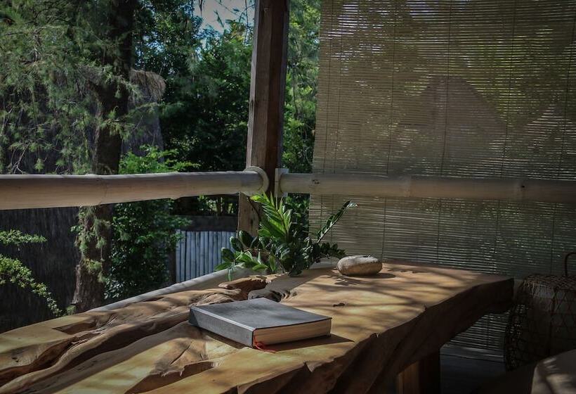 פנסיון Maomeno