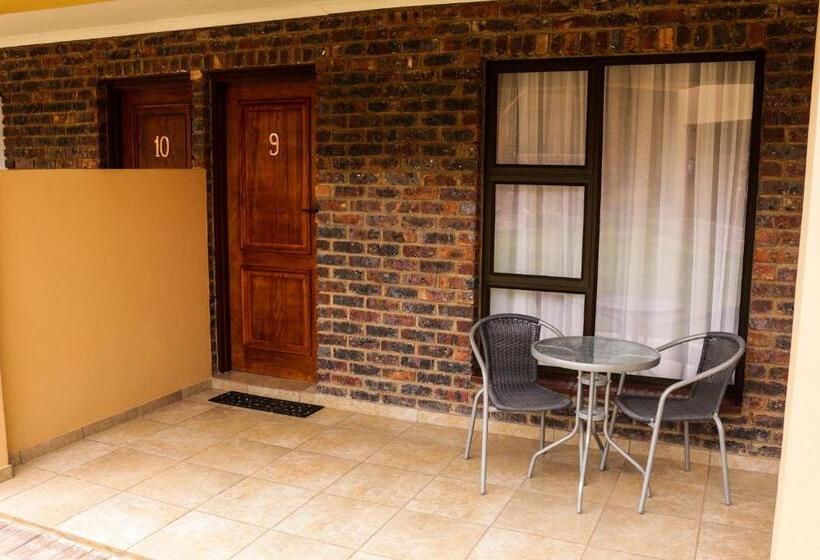 פנסיון New Haven Guest House  Ltd