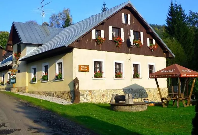 Majatalo Penzion Liberta