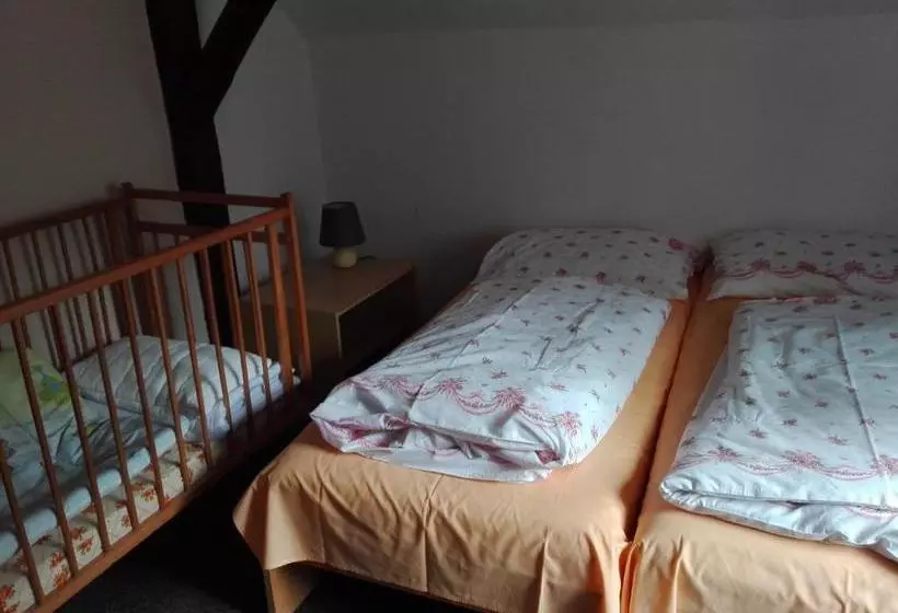 Majatalo Penzion Liberta