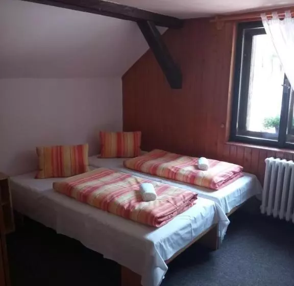 Majatalo Penzion Liberta