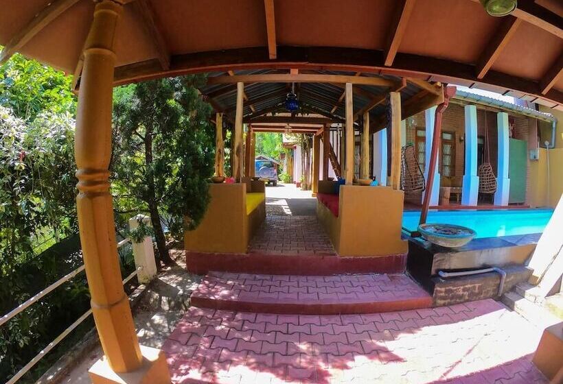 بنسيون Plantation Retreat