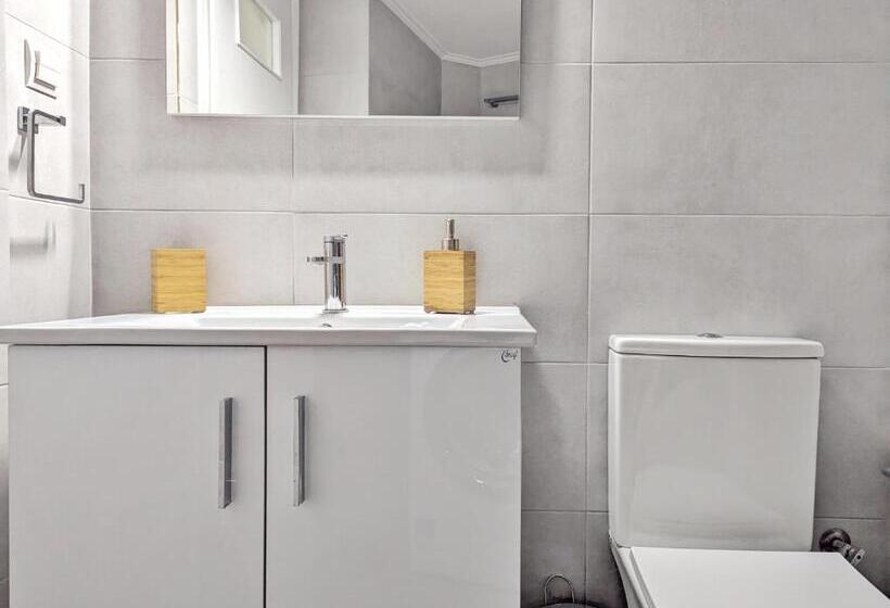 Super Paradise Apartments