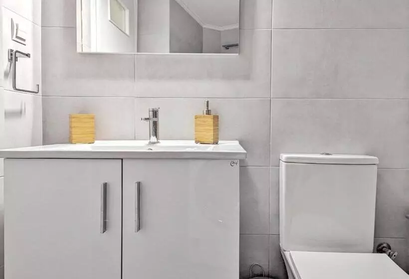 Super Paradise Apartments