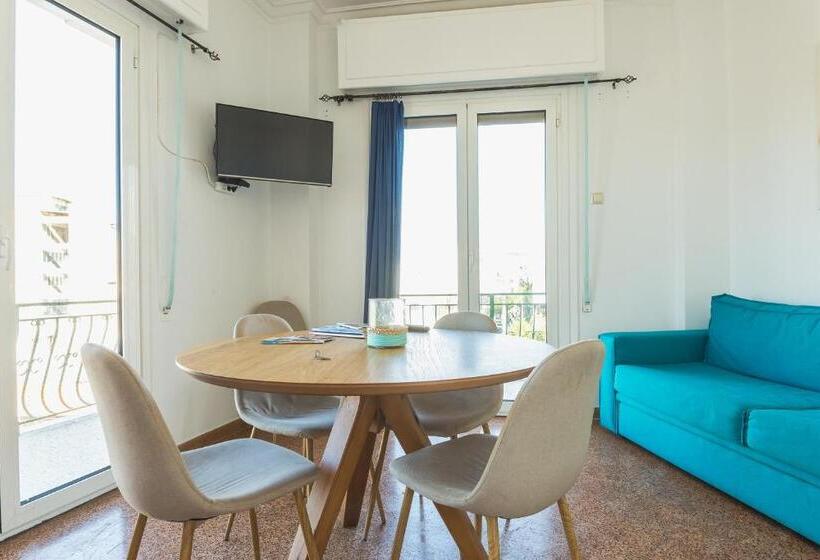 Super Paradise Apartments