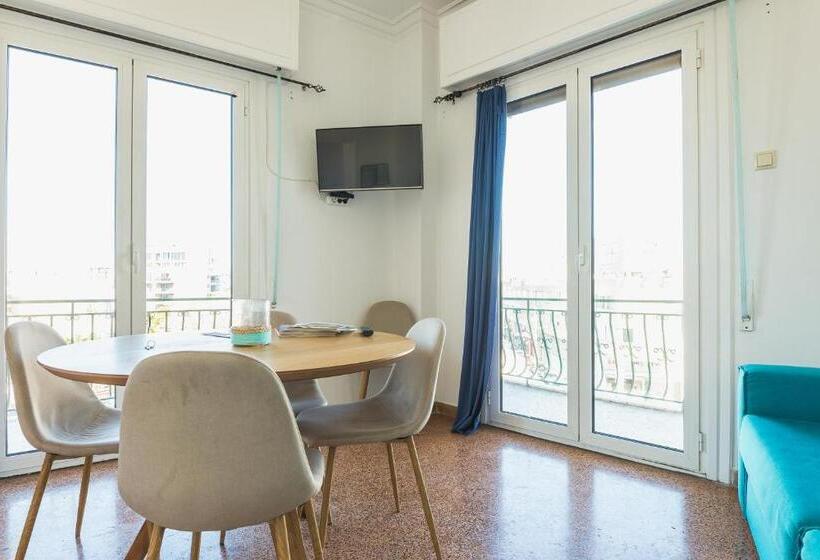 Super Paradise Apartments