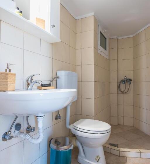 Super Paradise Apartments