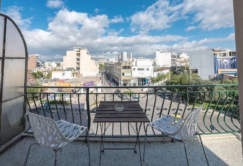 Super Paradise Apartments