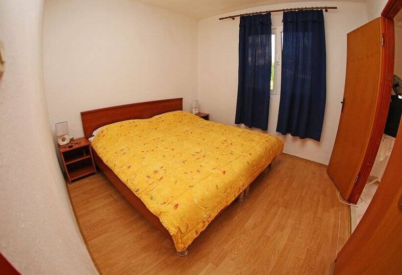 Apartments And Rooms Zvjezdana