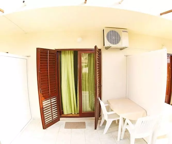 Apartments And Rooms Zvjezdana