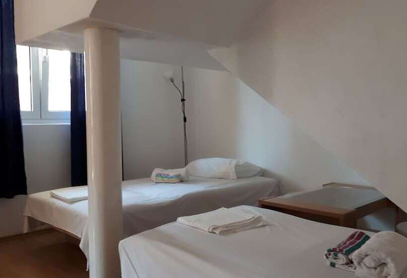 Apartments And Rooms Zvjezdana