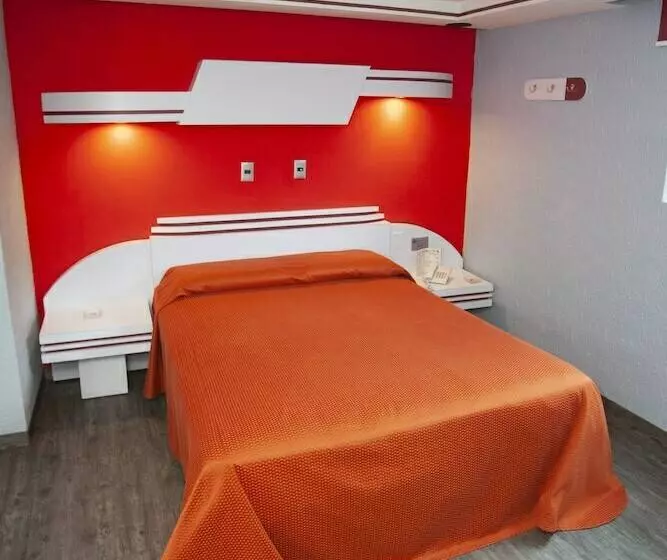 هتل Ancona Adults Only