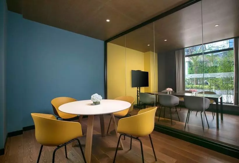 Hotelli Campanile Shanghai Jing An