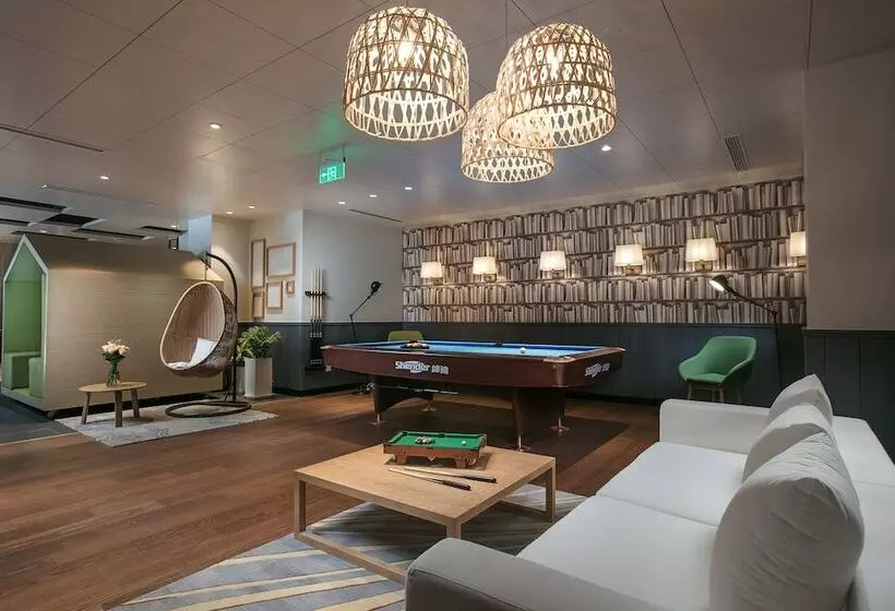 Hotelli Campanile Shanghai Jing An