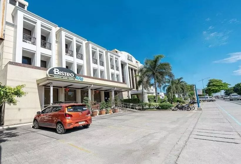 ホテル Capital O 176 Bliss